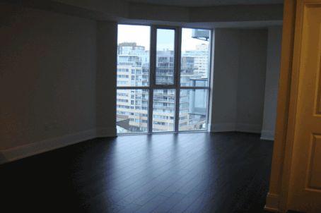 1132 - 560 Front St, Condo with 1 bedrooms, 1 bathrooms and null parking in Toronto ON | Image 3