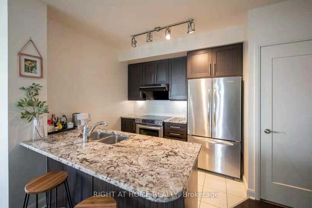 2702 - 825 Church St, Condo with 2 bedrooms, 2 bathrooms and 1 parking in Toronto ON | Image 6