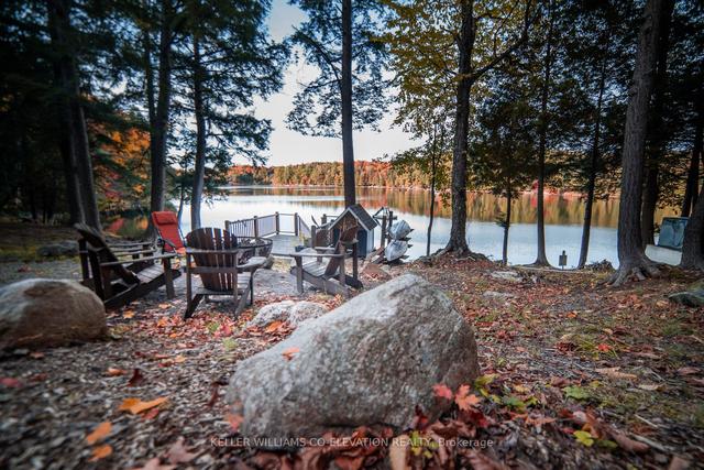 250 Simmons Lake Rd, House detached with 2 bedrooms, 1 bathrooms and 10 parking in Magnetawan ON | Image 27