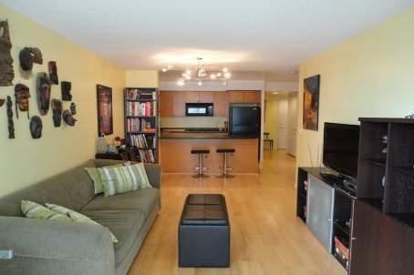 402 - 18 Stafford St, Condo with 1 bedrooms, 1 bathrooms and 1 parking in Toronto ON | Image 4