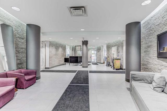 313 - 1005 King St W, Condo with 1 bedrooms, 1 bathrooms and 1 parking in Toronto ON | Image 12
