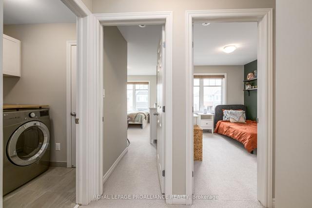 1104 Barrow Ave, House attached with 3 bedrooms, 3 bathrooms and 3 parking in Kingston ON | Image 29