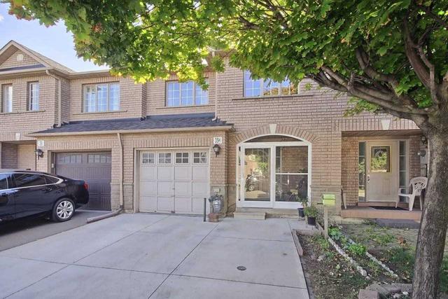 35h View Green Cres, House attached with 3 bedrooms, 4 bathrooms and 4 parking in Toronto ON | Image 34