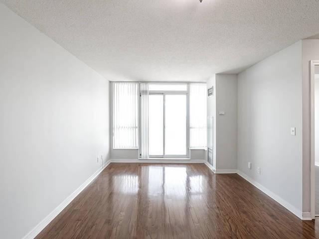 807 - 2585 Erin Centre Blvd, Condo with 2 bedrooms, 2 bathrooms and 1 parking in Mississauga ON | Image 6