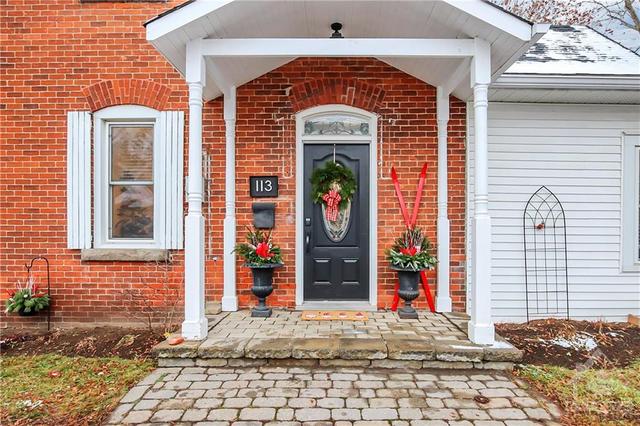 113 William Street, House detached with 4 bedrooms, 2 bathrooms and 3 parking in Carleton Place ON | Image 2