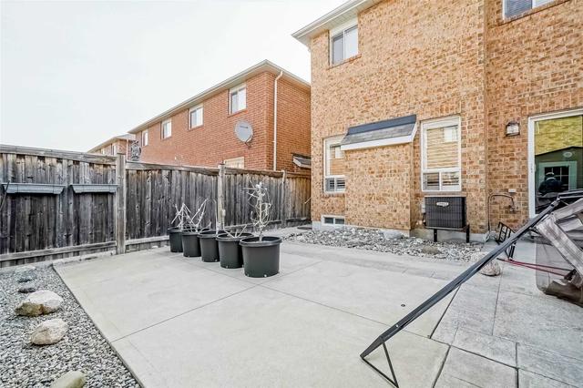 28 Commodore Dr, House semidetached with 4 bedrooms, 4 bathrooms and 3 parking in Brampton ON | Image 27