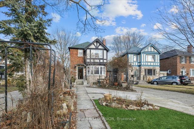49&49r Park Hill Rd, House detached with 3 bedrooms, 4 bathrooms and 4 parking in Toronto ON | Image 12