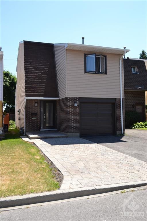 52 Erin Crescent, Home with 3 bedrooms, 3 bathrooms and 2 parking in Ottawa ON | Image 1