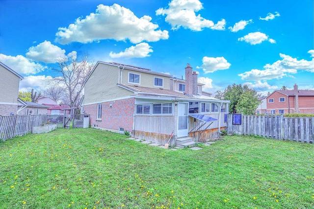 15 Frontier Ptwy, House detached with 3 bedrooms, 4 bathrooms and 3 parking in Toronto ON | Image 16