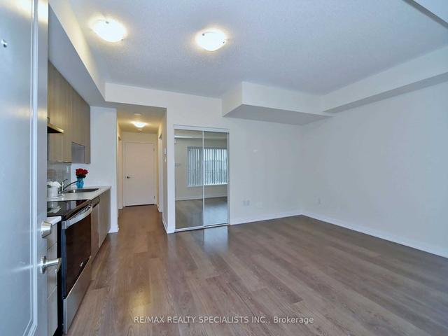 th-13 - 60 Orchid Place Dr, Townhouse with 1 bedrooms, 1 bathrooms and 0 parking in Toronto ON | Image 17