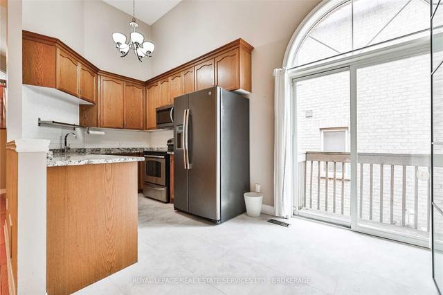 2307 Newcastle Cres, House semidetached with 1 bedrooms, 2 bathrooms and 4 parking in Oakville ON | Image 9