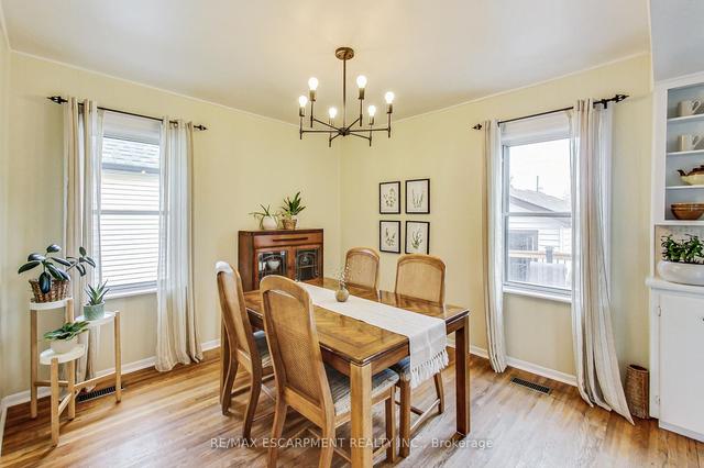 265 East 26th St, House detached with 3 bedrooms, 1 bathrooms and 5 parking in Hamilton ON | Image 34