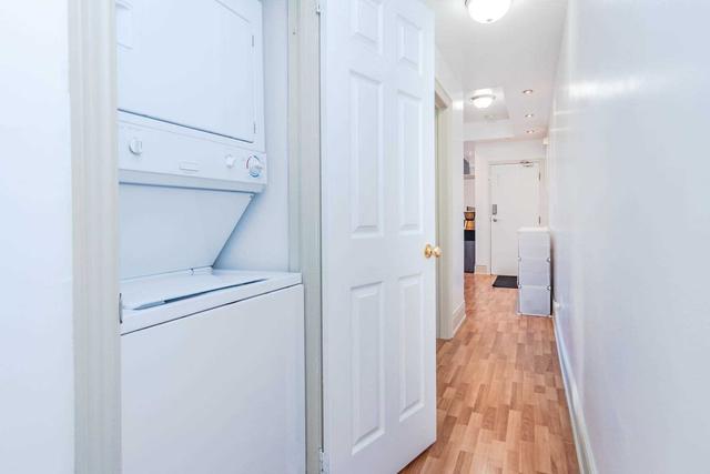 20 - 9 Pine St, Townhouse with 2 bedrooms, 1 bathrooms and 1 parking in Toronto ON | Image 9