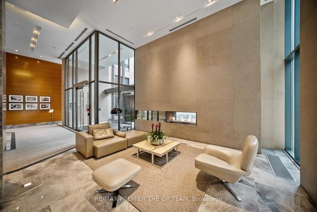 709 - 1 Bedford Rd, Condo with 2 bedrooms, 2 bathrooms and 2 parking in Toronto ON | Image 32