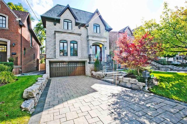 537 Douglas Ave, House detached with 4 bedrooms, 7 bathrooms and 4 parking in Toronto ON | Image 1