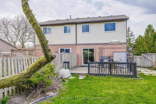 2347 Coldstream Dr, House semidetached with 3 bedrooms, 2 bathrooms and 2 parking in Burlington ON | Image 15