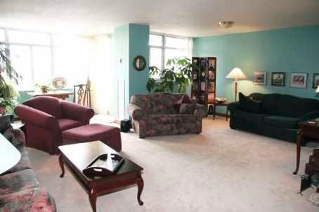 404 - 65 Huntingdale Blvd, Condo with 2 bedrooms, 2 bathrooms and 1 parking in Toronto ON | Image 1