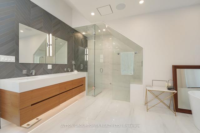 169 Strachan Ave, House semidetached with 4 bedrooms, 6 bathrooms and 4 parking in Toronto ON | Image 28