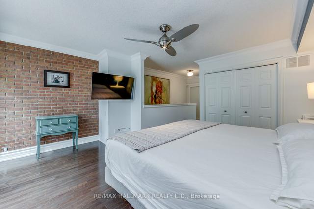 217 Mutual St, House attached with 3 bedrooms, 3 bathrooms and 2 parking in Toronto ON | Image 8