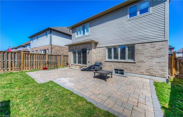122 Coopershawk Street, House detached with 6 bedrooms, 4 bathrooms and 6 parking in Kitchener ON | Image 37