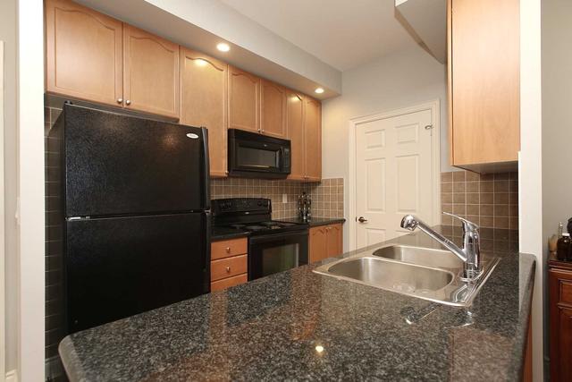 125 - 33 Cox Blvd, Condo with 2 bedrooms, 2 bathrooms and 1 parking in Markham ON | Image 2