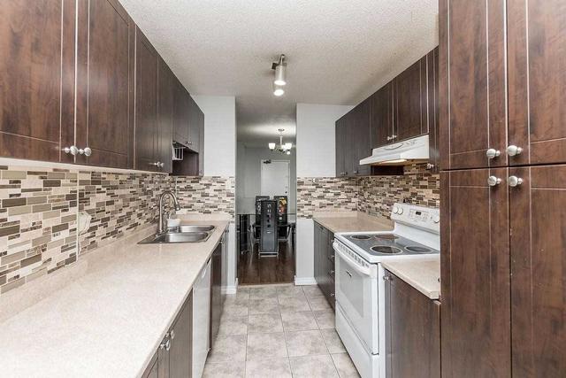 1601 - 21 Knightsbridge Rd, Condo with 3 bedrooms, 2 bathrooms and 1 parking in Brampton ON | Image 2