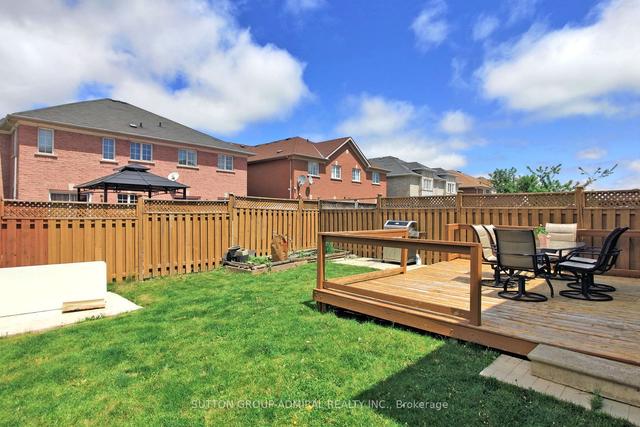 86 Rotunda St W, House semidetached with 3 bedrooms, 4 bathrooms and 5 parking in Brampton ON | Image 33