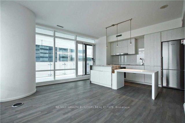 1101 - 1 Bloor St E, Condo with 2 bedrooms, 2 bathrooms and 1 parking in Toronto ON | Image 1