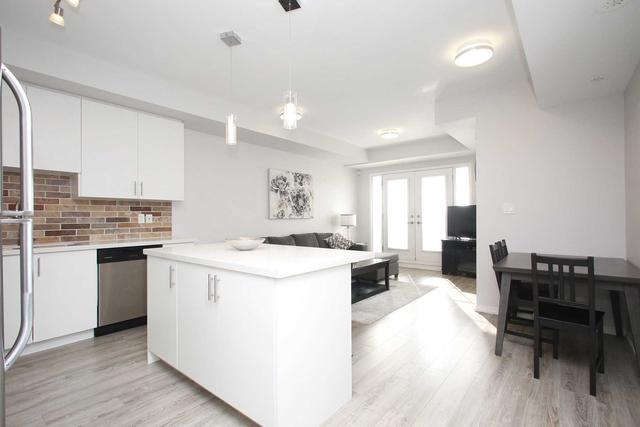c30 - 26 Bruce St, Townhouse with 1 bedrooms, 2 bathrooms and 2 parking in Vaughan ON | Image 5