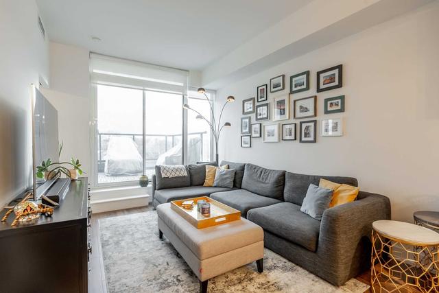 405 - 170 Chiltern Hill Rd, Condo with 2 bedrooms, 2 bathrooms and 1 parking in Toronto ON | Image 4