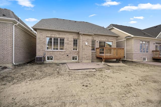 4 Clermiston Cres, Condo with 2 bedrooms, 3 bathrooms and 4 parking in Brampton ON | Image 35