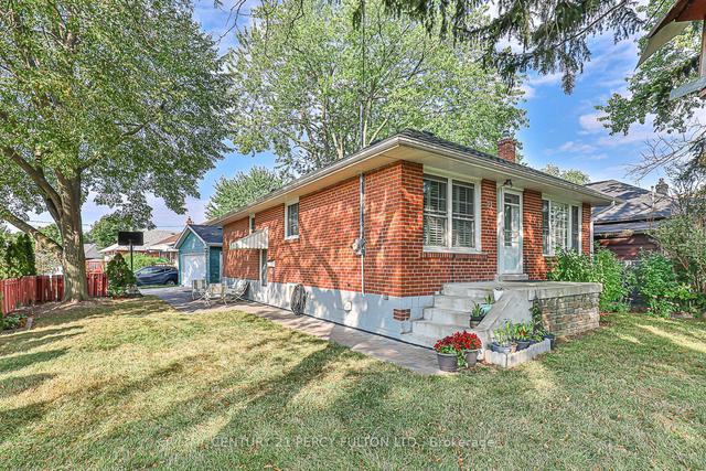 21 Willowhurst Cres, House detached with 3 bedrooms, 2 bathrooms and 4 parking in Toronto ON | Image 22