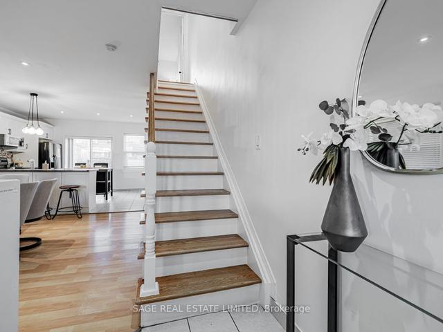30 Bushey Ave, House detached with 3 bedrooms, 2 bathrooms and 2 parking in Toronto ON | Image 8