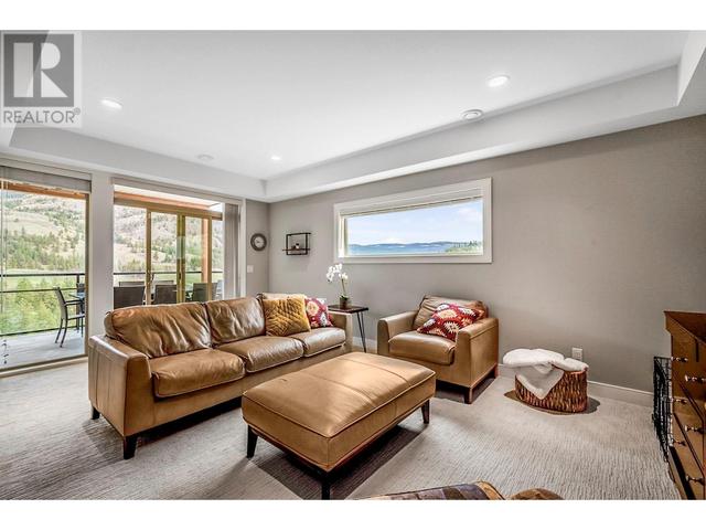 467 Dunbar Court, House detached with 4 bedrooms, 2 bathrooms and 4 parking in Kelowna BC | Image 29