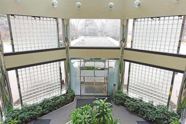 812 - 335 Webb Dr, Condo with 2 bedrooms, 2 bathrooms and 1 parking in Mississauga ON | Image 29