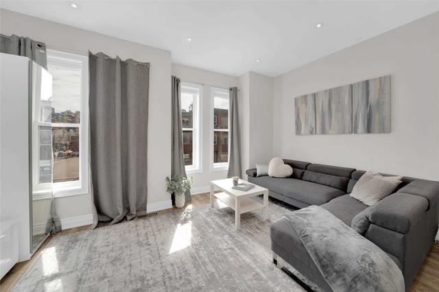8 D'arcy St, House attached with 4 bedrooms, 3 bathrooms and 0 parking in Toronto ON | Image 18