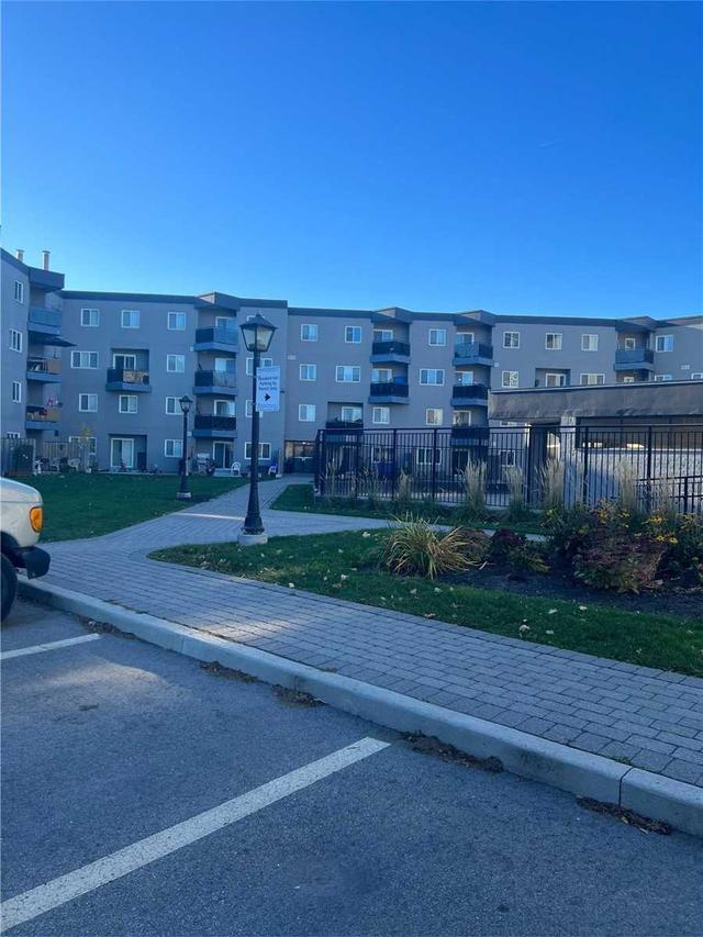 86 - 2001 Bonnymede Dr, Townhouse with 3 bedrooms, 2 bathrooms and 1 parking in Mississauga ON | Image 16