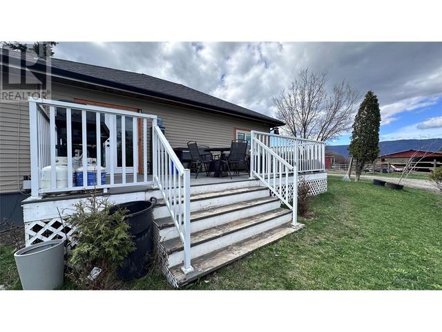 309 Hwy 97a Highway, House detached with 5 bedrooms, 2 bathrooms and 4 parking in Spallumcheen BC | Image 19