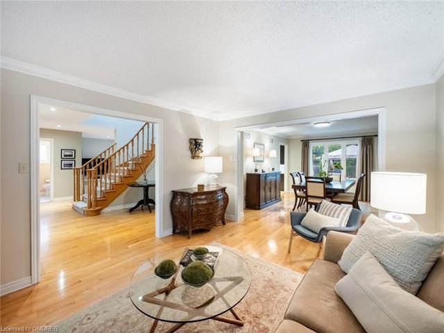 1283 Springwood Crescent, House detached with 4 bedrooms, 2 bathrooms and 6 parking in Oakville ON | Image 40