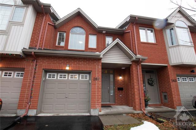 285 Meilleur Private, Townhouse with 3 bedrooms, 3 bathrooms and 2 parking in Ottawa ON | Image 1