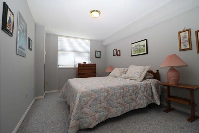 1508 - 44 Falby Crt, Condo with 3 bedrooms, 2 bathrooms and 1 parking in Ajax ON | Image 3