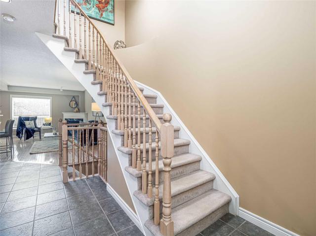 14 - 2151 Walker's Line, Townhouse with 3 bedrooms, 3 bathrooms and 1 parking in Burlington ON | Image 2