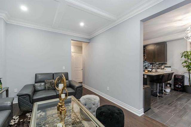 74 Villadown Tr, House semidetached with 3 bedrooms, 3 bathrooms and 3 parking in Brampton ON | Image 13