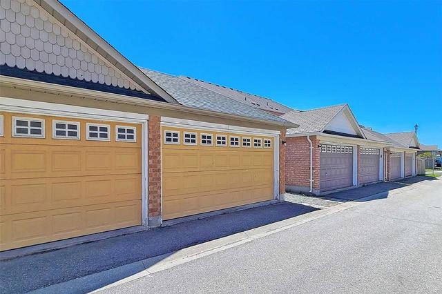 2368 Bur Oak Ave, House semidetached with 3 bedrooms, 4 bathrooms and 3 parking in Markham ON | Image 26