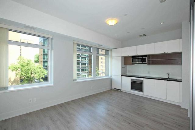 328 - 111 St Clair Ave W, Condo with 1 bedrooms, 1 bathrooms and 0 parking in Toronto ON | Image 12