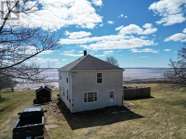 4532 Ns 2, House detached with 4 bedrooms, 1 bathrooms and null parking in Colchester, Subd. A NS | Image 1