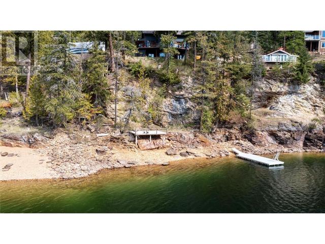 6 - 6432 Sunnybrae Canoe Point Road, House detached with 3 bedrooms, 2 bathrooms and 5 parking in Columbia Shuswap C BC | Image 11
