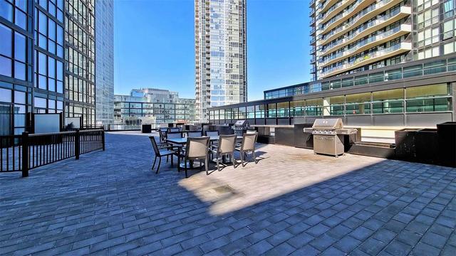 2206 - 2900 Highway 7 W, Condo with 2 bedrooms, 2 bathrooms and 1 parking in Vaughan ON | Image 13