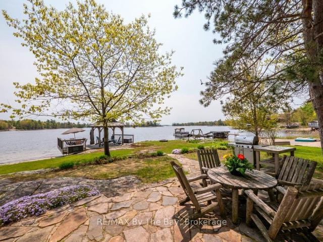2694 Island 1040, House detached with 3 bedrooms, 2 bathrooms and 0 parking in Georgian Bay ON | Image 3