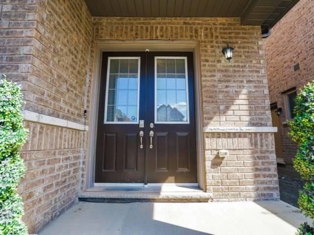 6 Argelia Cres, House detached with 4 bedrooms, 3 bathrooms and 2 parking in Brampton ON | Image 2